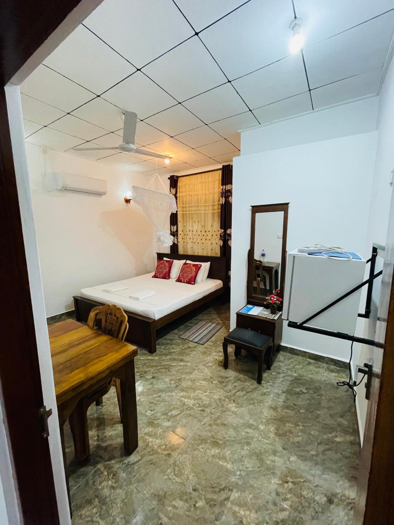 Kanthi Holiday Rest Homestay ميريسا المظهر الخارجي الصورة